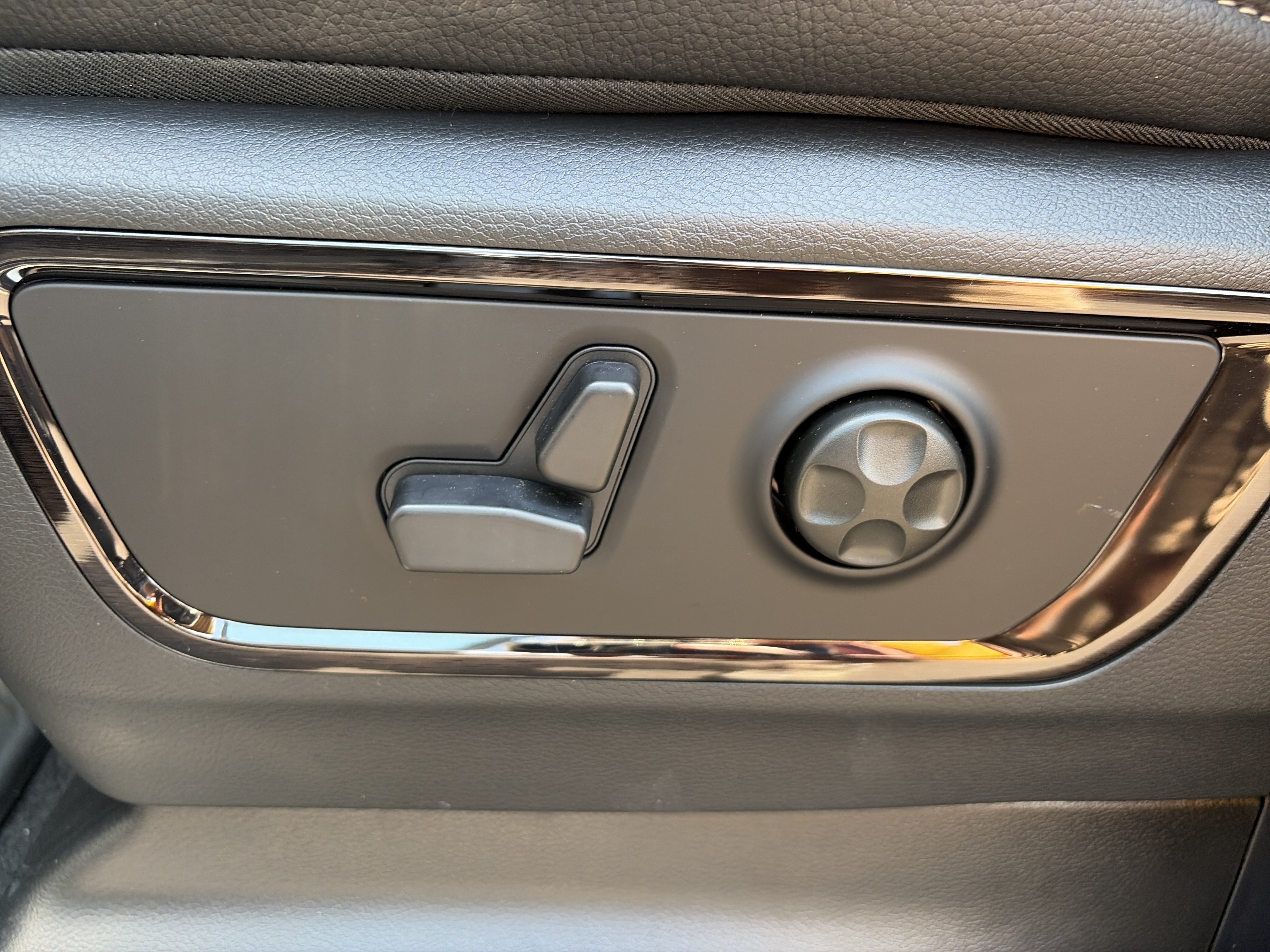 New 2026 RAM 1500 Limited AWD/4WD image 30