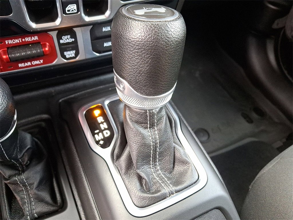 Used 2024 Jeep Wrangler Unlimited Rubicon 4xe w/ Technology Group image 14