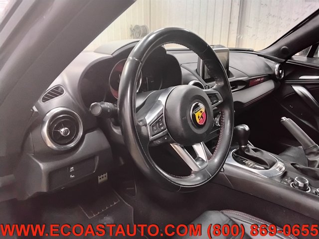 Used 2017 FIAT 124 Spider Abarth RWD image 11