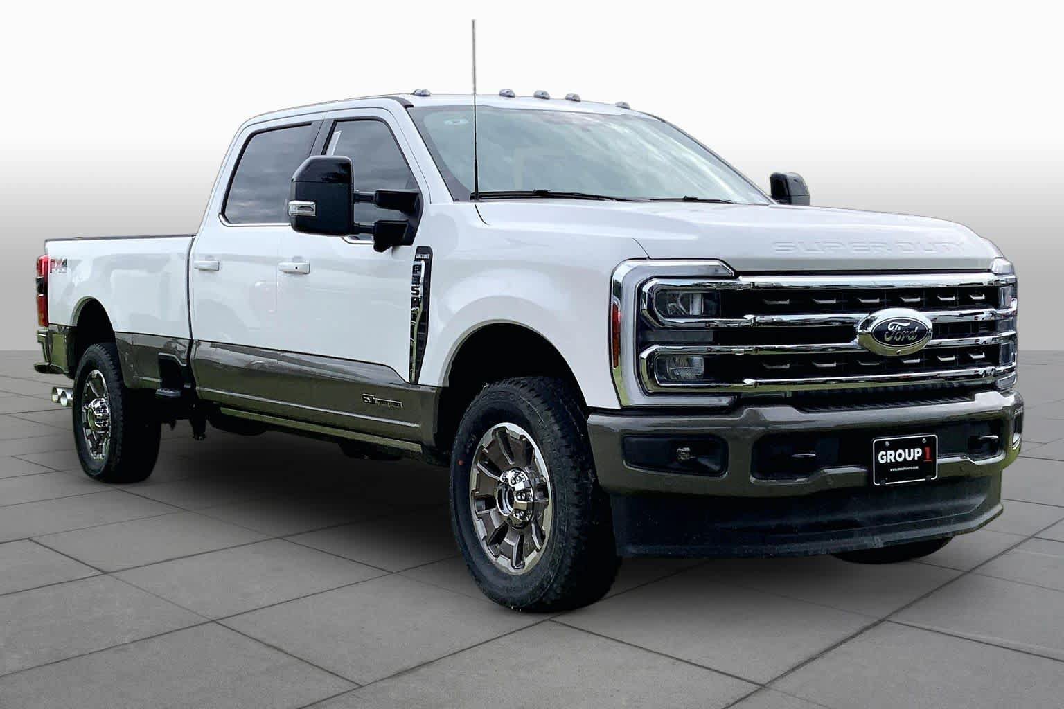 New 2026 Ford F350 King Ranch w/ FX4 Off-Road Package AWD/4WD image 2