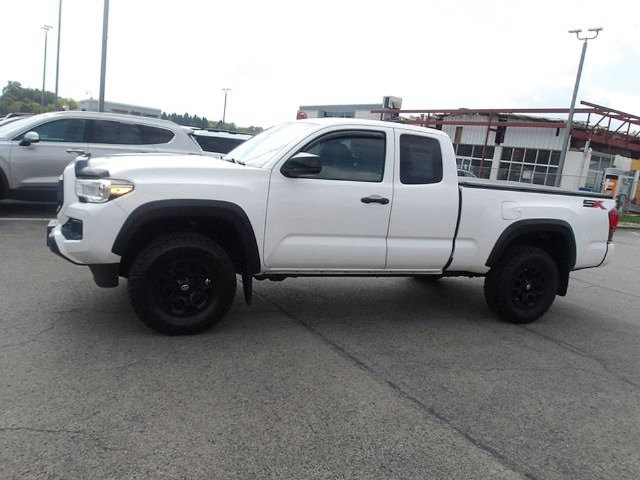 Used 2021 Toyota Tacoma SR w/ SX Package AWD/4WD image 4