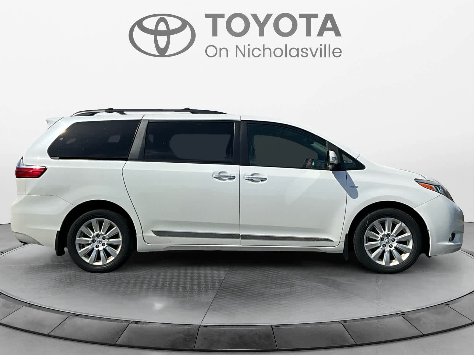 Used 2016 Toyota Sienna Limited Premium w/ Protection Package AWD/4WD image 6