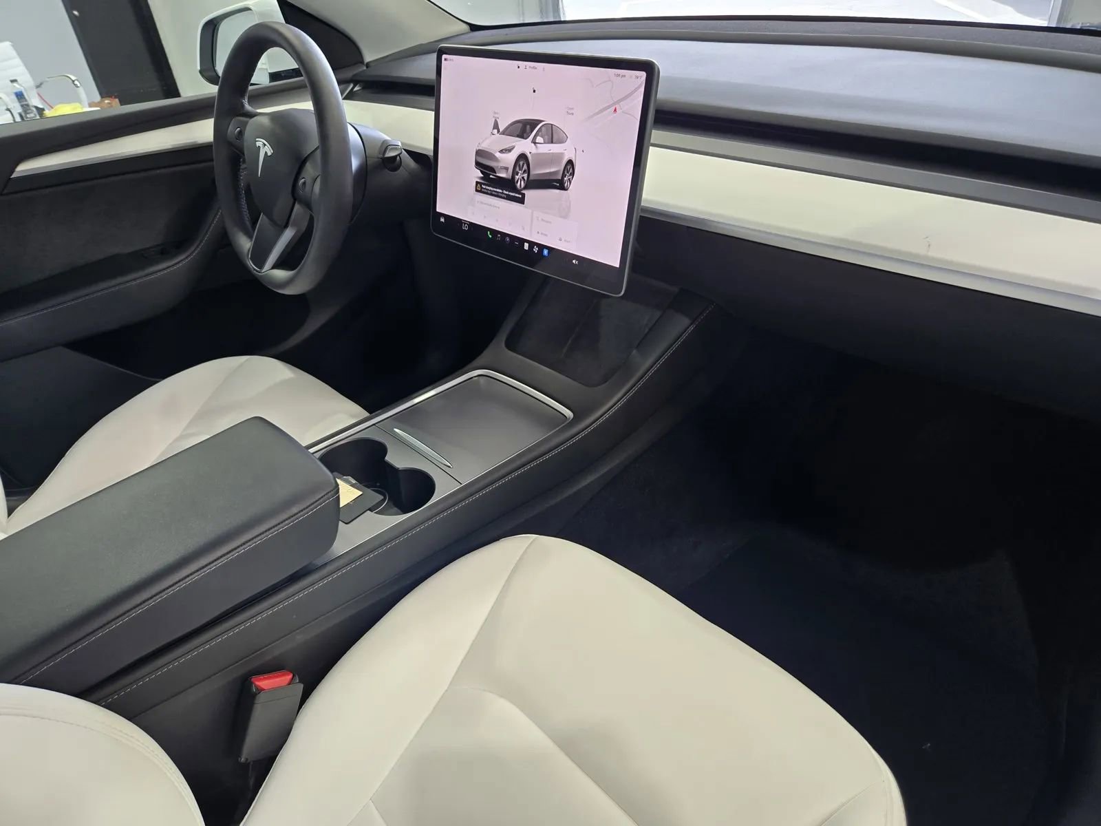 Used 2023 Tesla Model Y Long Range image 5