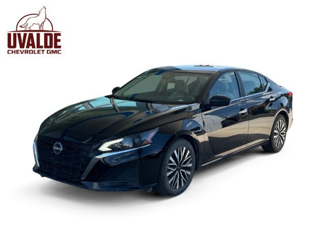 Used 2024 Nissan Altima 2.5 SV