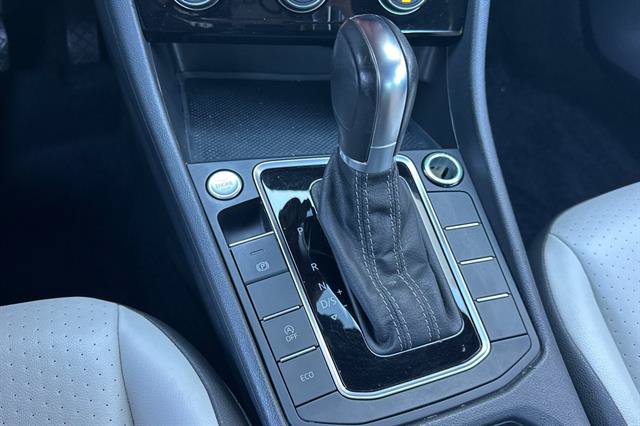 Used 2019 Volkswagen Jetta R-Line FWD image 21