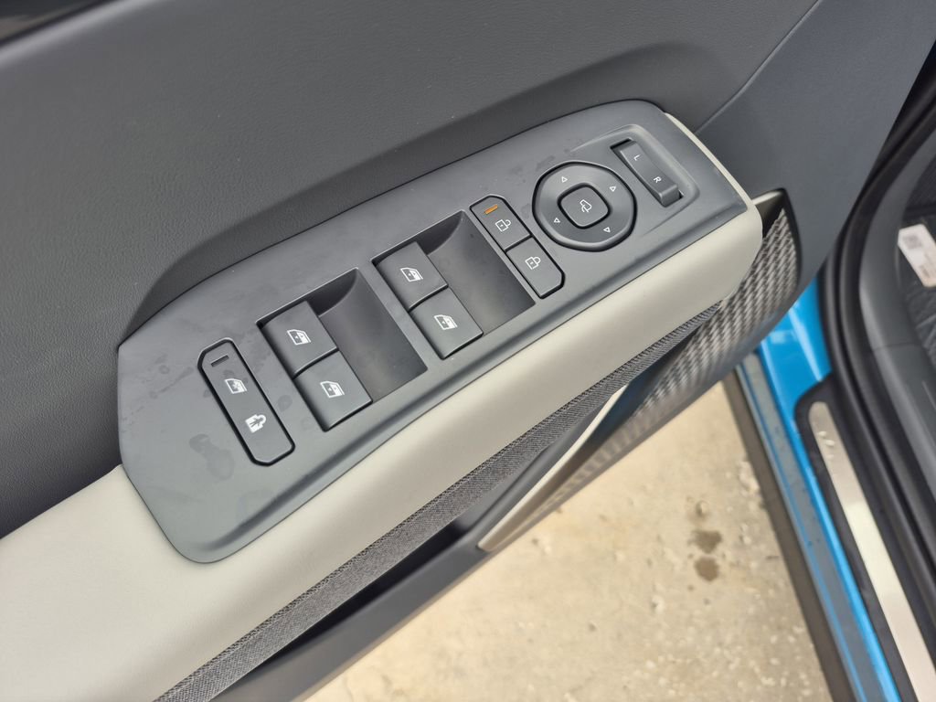 New 2026 Kia EV9 Land w/ Nightfall Edition Package image 18