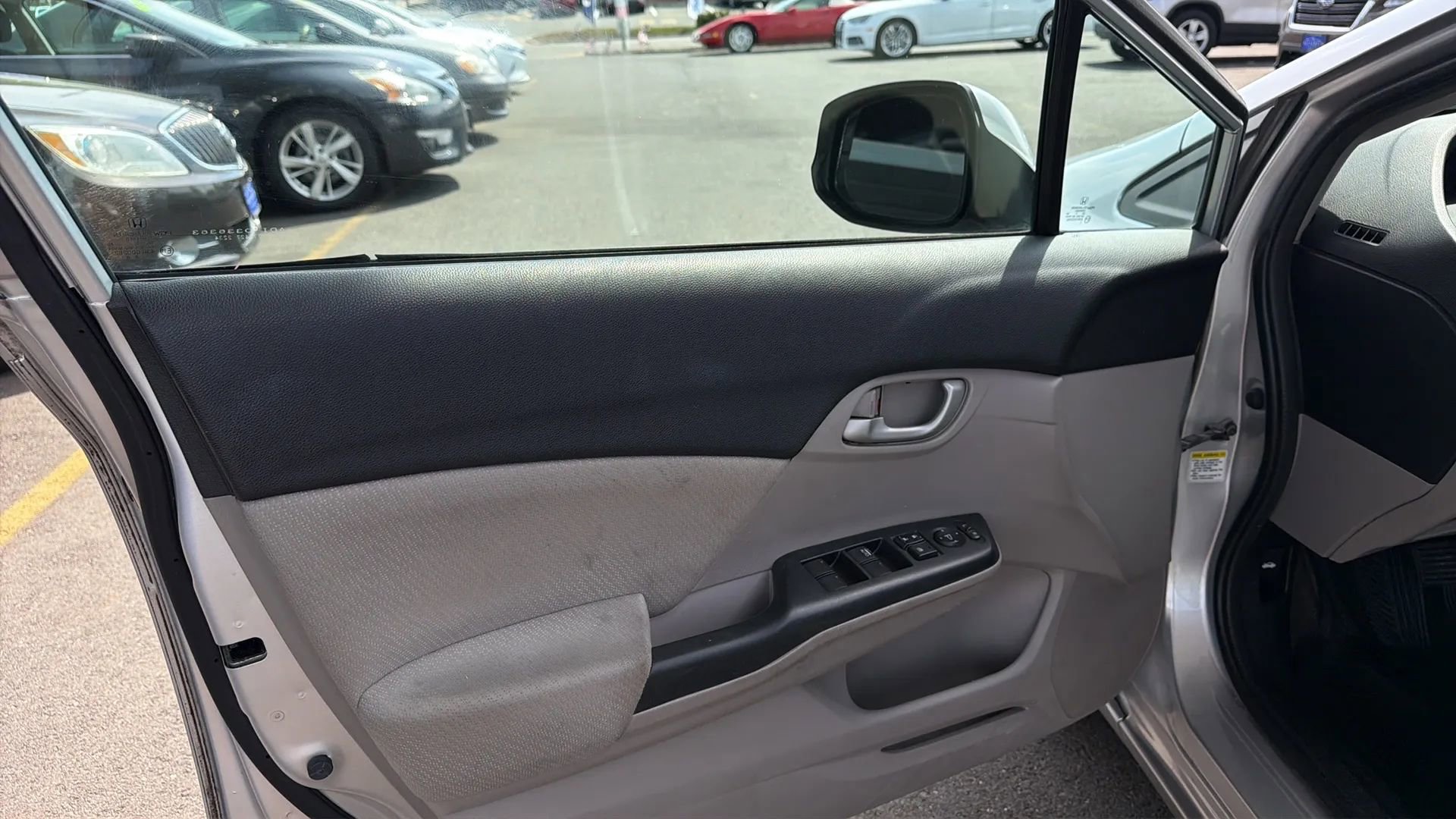 Used 2013 Honda Civic LX image 25