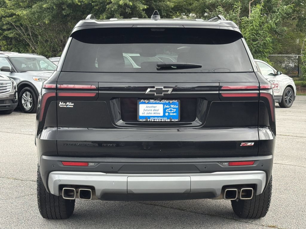 Used 2024 Chevrolet Traverse Z71 w/ Enhanced Driving Package AWD/4WD image 5