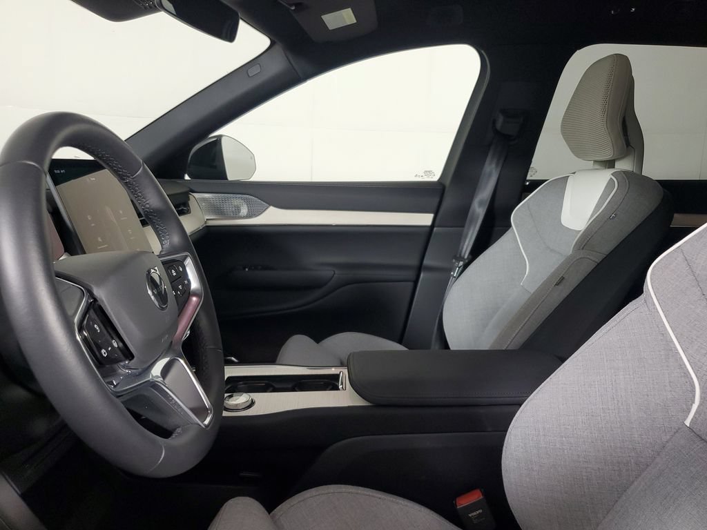 Used 2025 Volvo EX90 Ultra AWD/4WD image 19