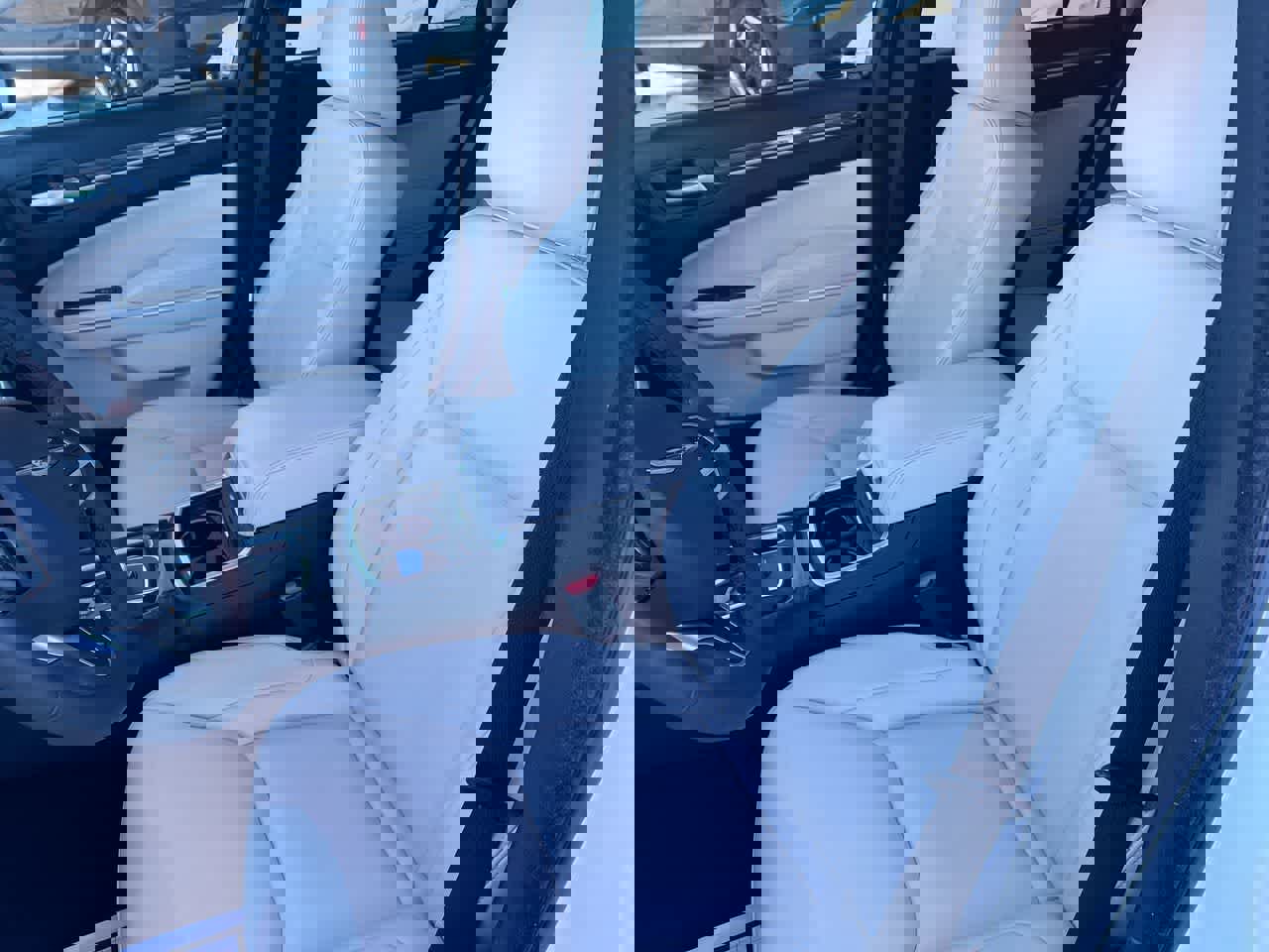 Used 2022 Chrysler 300 Touring L image 11