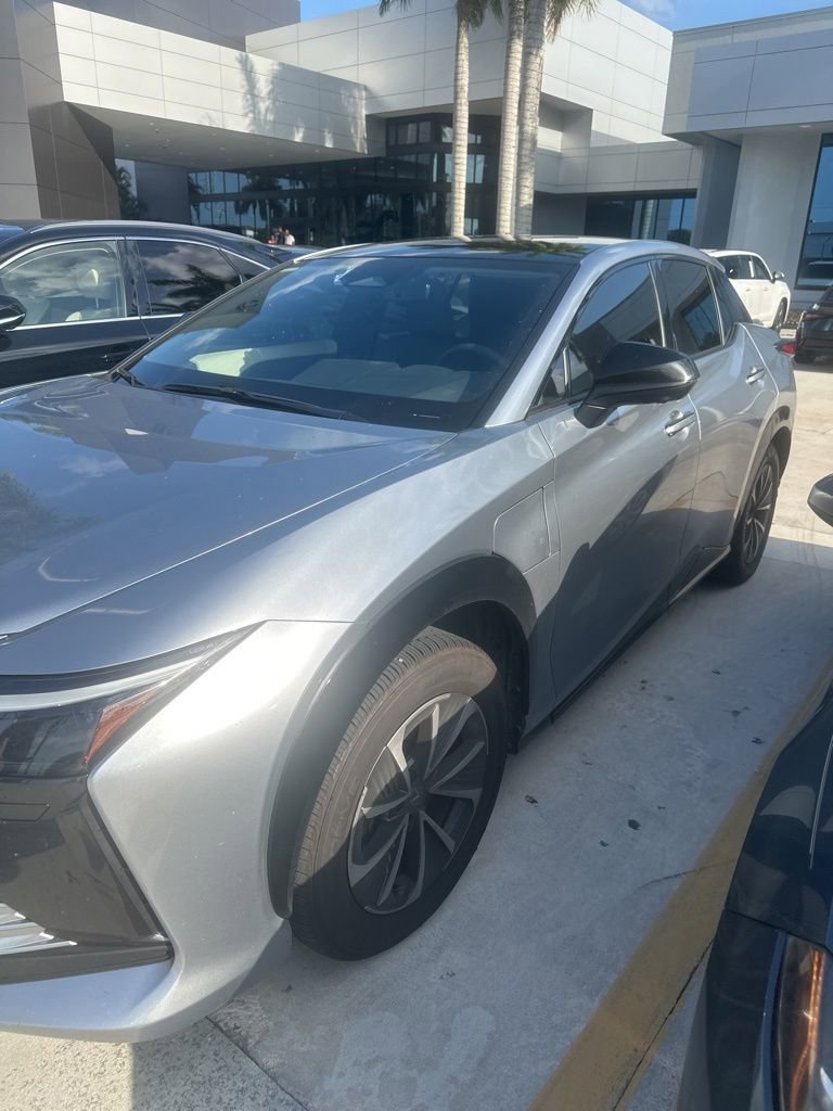 Certified 2024 Lexus RZ 300e Premium w/ Accessory Package (Z1) FWD image 10