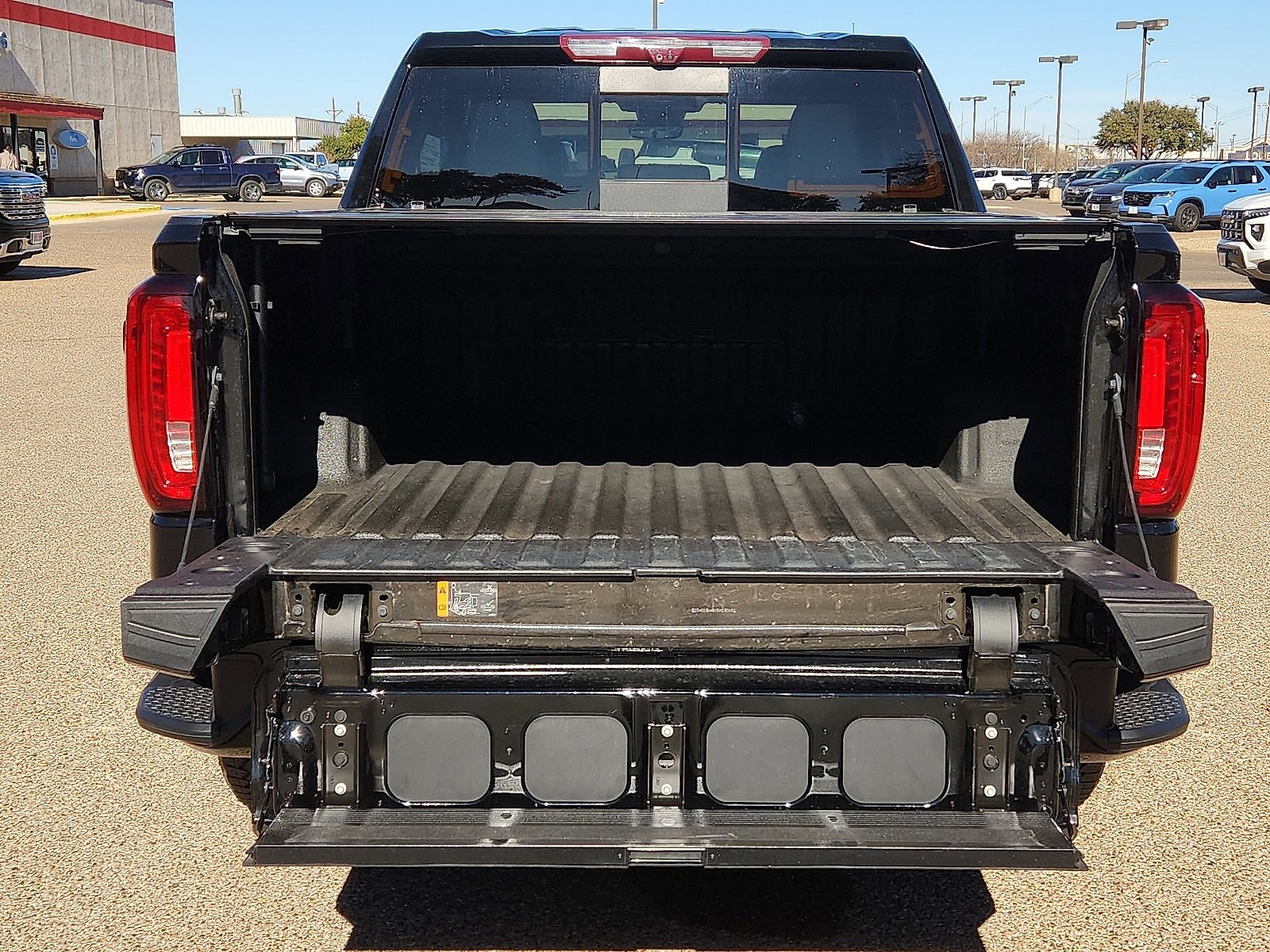 Used 2024 GMC Sierra 1500 Denali w/ Technology Package image 9