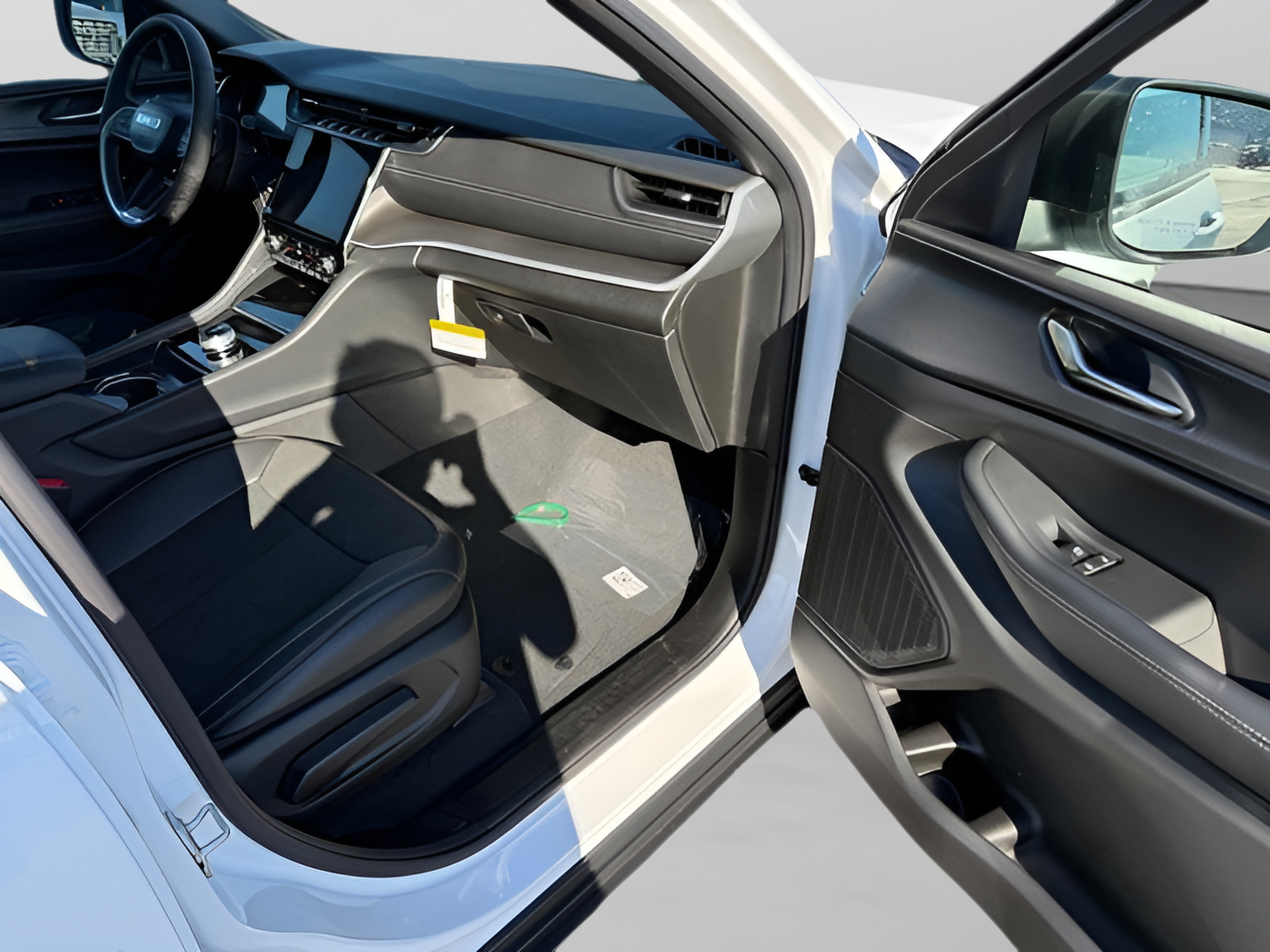 New 2027 Jeep Grand Cherokee Laredo X AWD/4WD image 15