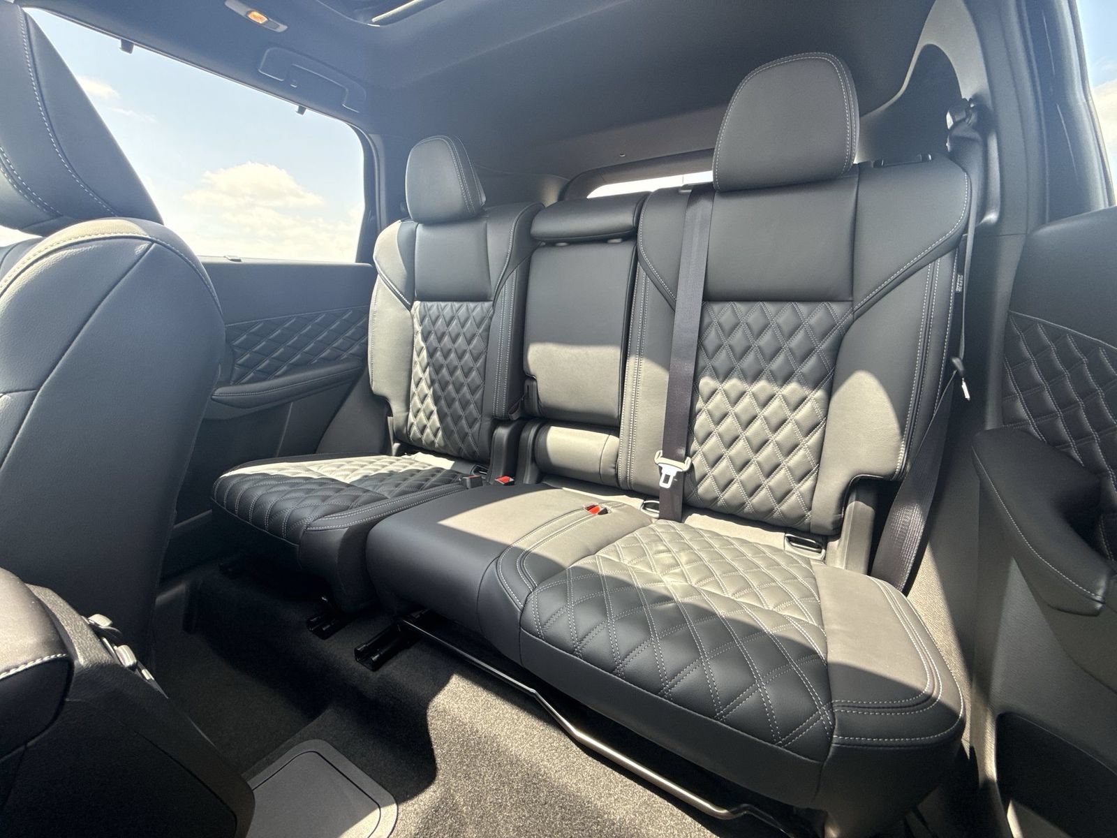 New 2026 Nissan Rogue Platinum AWD/4WD image 12