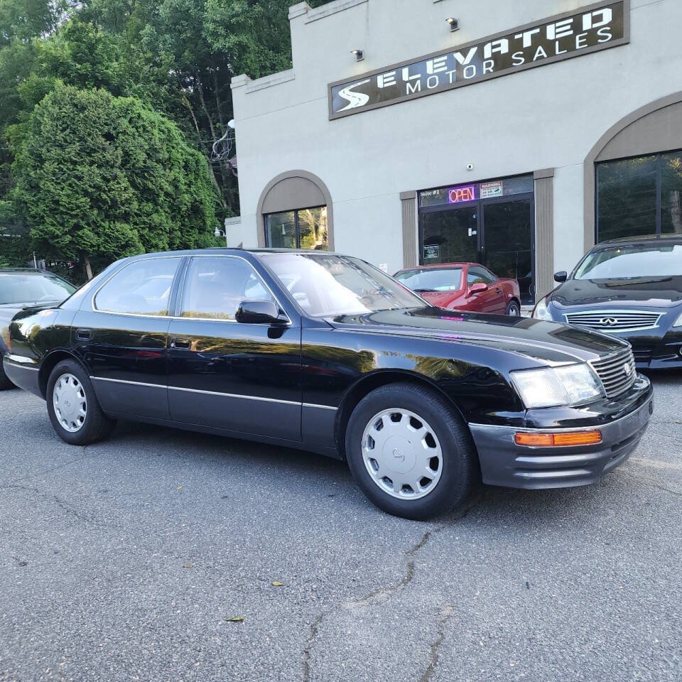 Used 1996 Lexus LS 400 RWD image 1