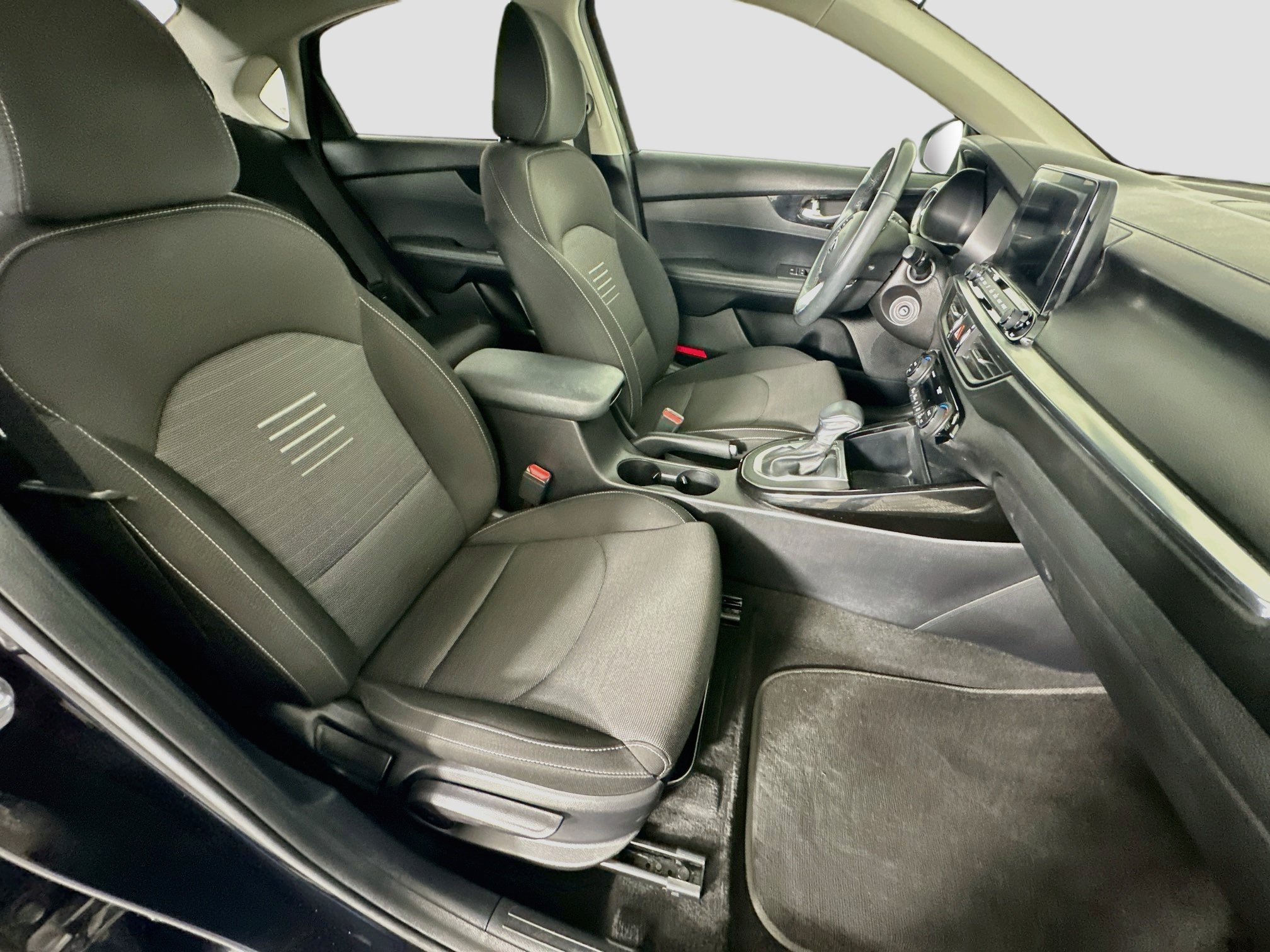 Used 2019 Kia Forte S FWD image 28