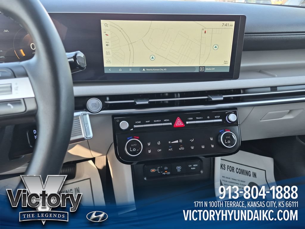 Used 2025 Hyundai Tucson Limited AWD/4WD image 17