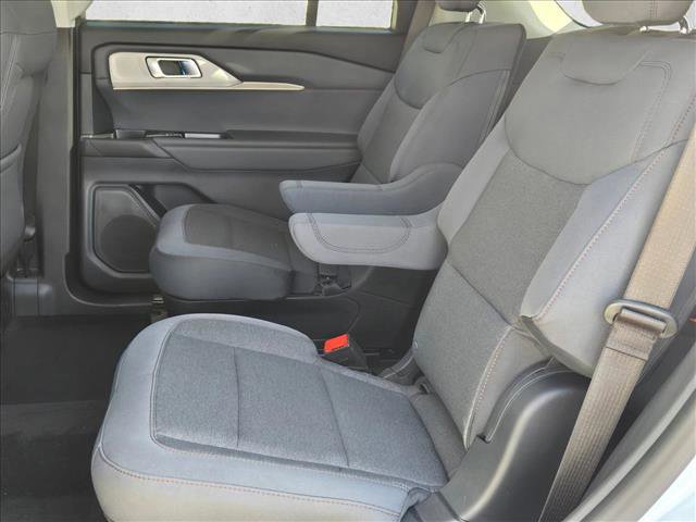 New 2026 Ford Explorer Active RWD image 16