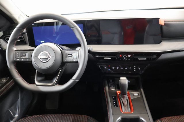 New 2026 Nissan Kicks SR w/ SR Premium Package AWD/4WD image 13