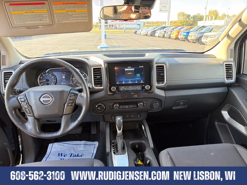 Used 2022 Nissan Frontier SV AWD/4WD image 12