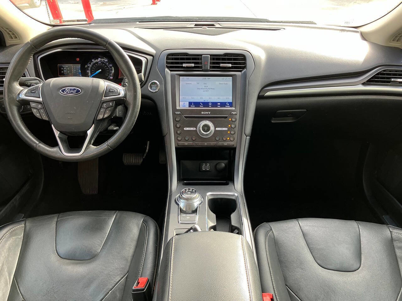 Used 2020 Ford Fusion Titanium AWD/4WD image 5