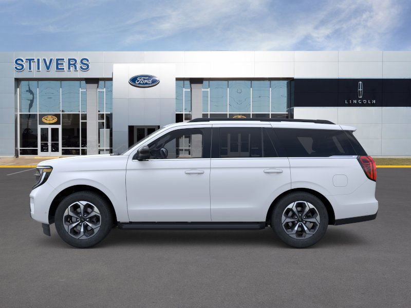 New 2026 Ford Expedition Active image 4