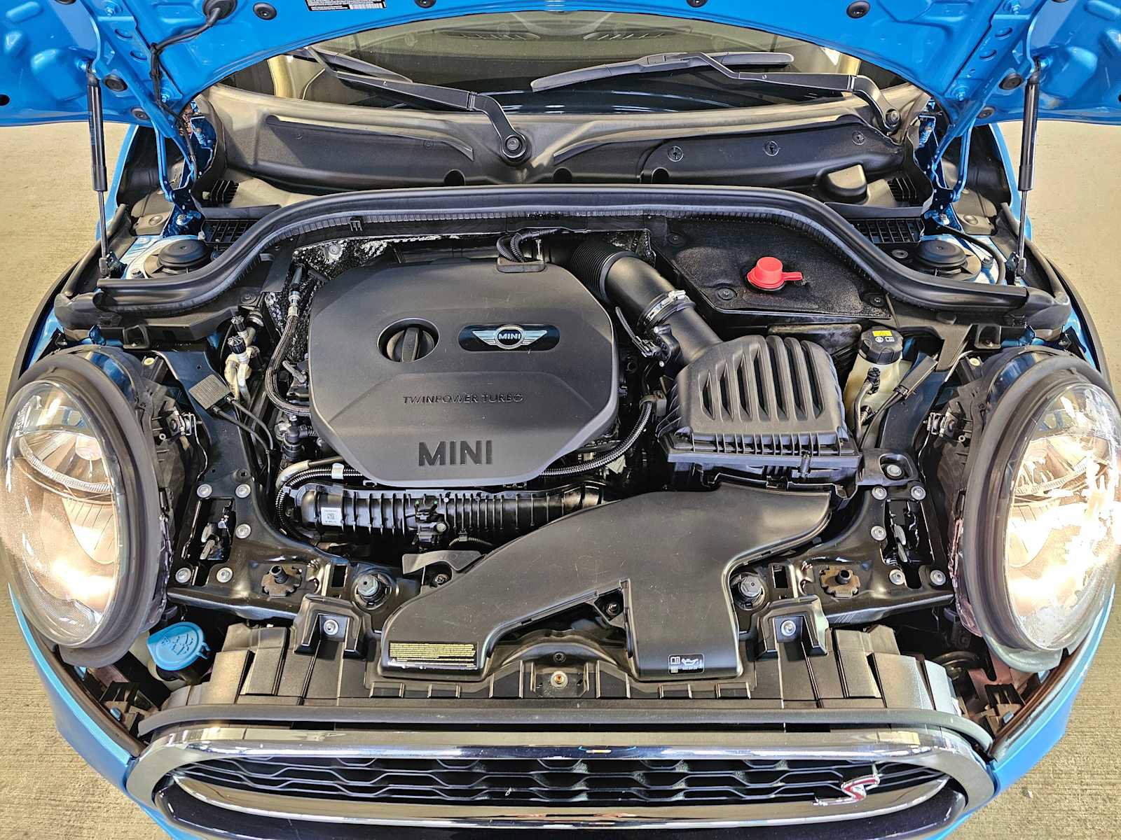 Used 2016 MINI Cooper S image 9