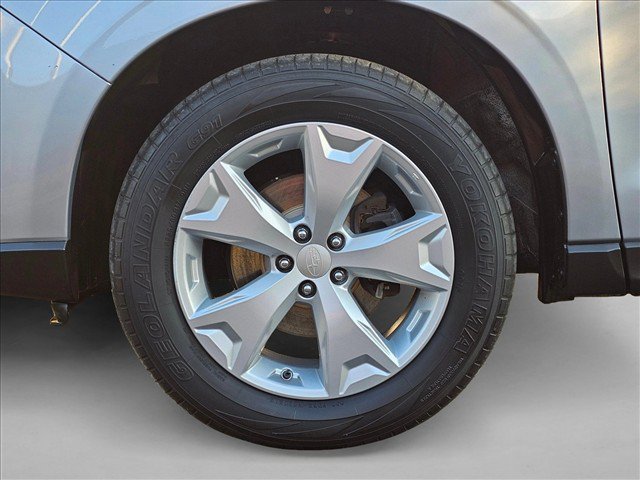 Used 2015 Subaru Forester 2.5i Premium AWD/4WD image 9