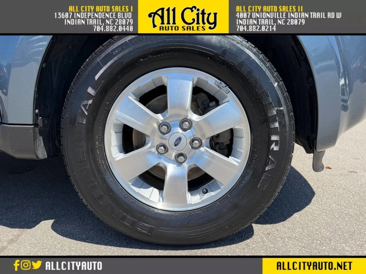 Used 2010 Ford Escape Limited AWD/4WD image 32
