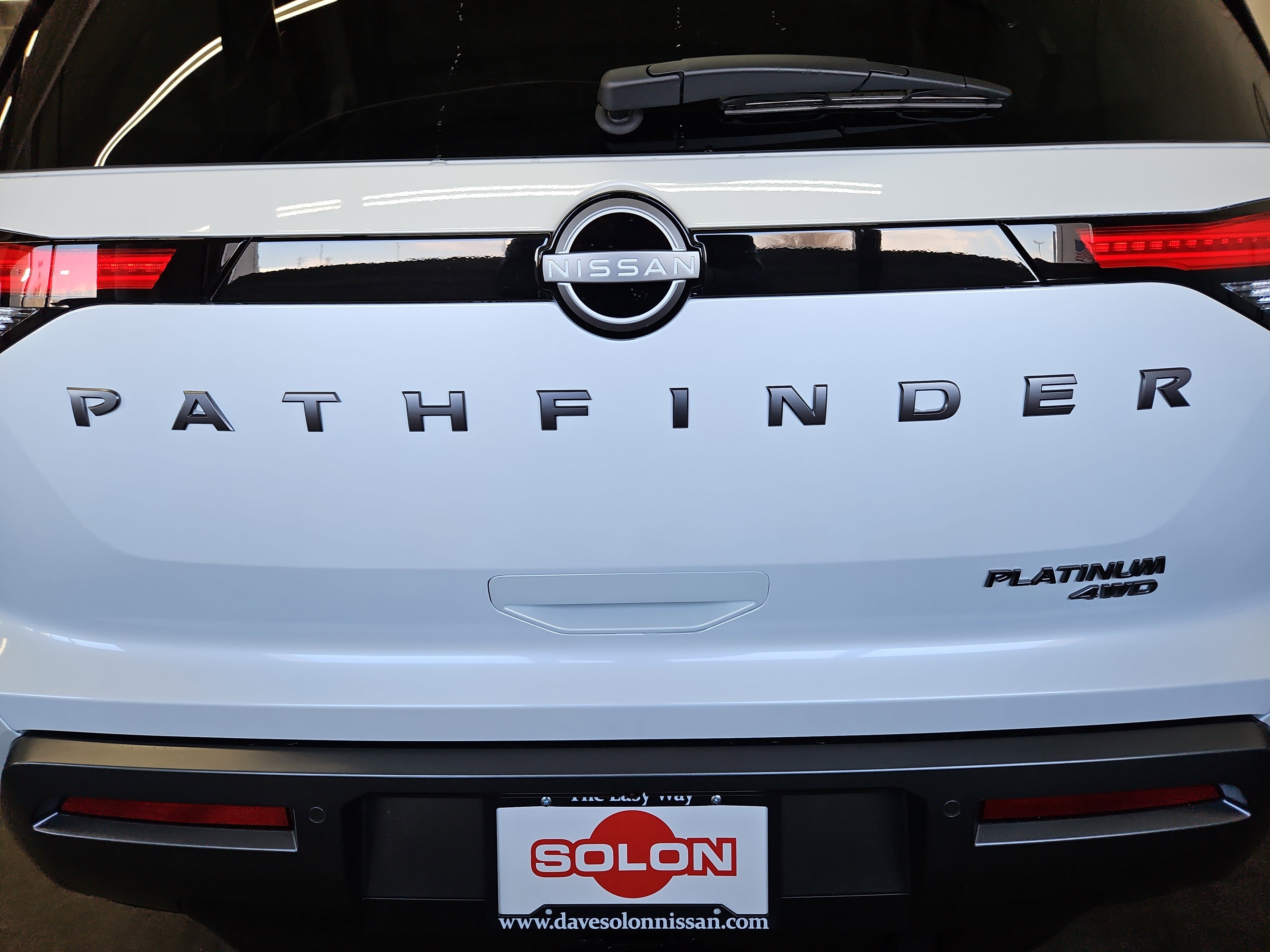 New 2026 Nissan Pathfinder Platinum w/ Cargo Package AWD/4WD image 26
