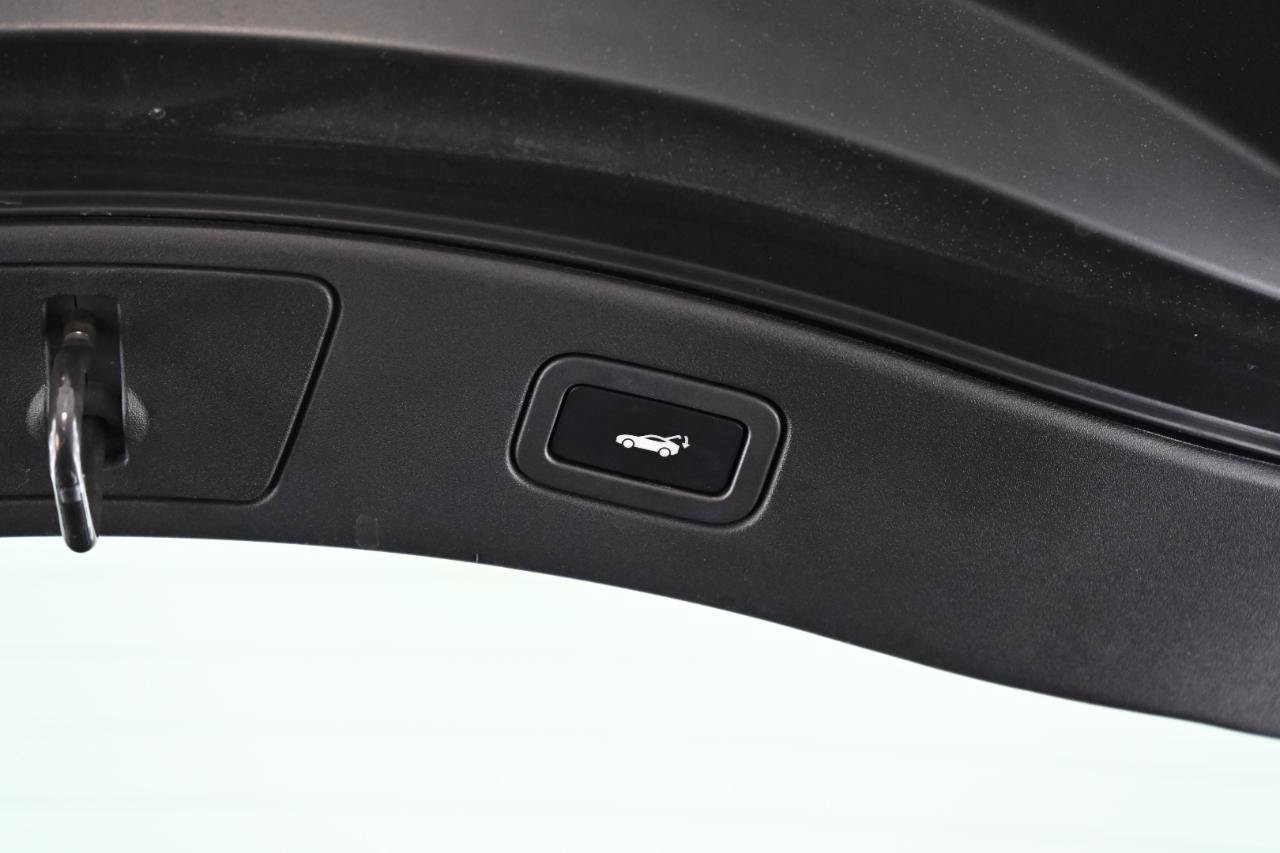 Used 2019 Jaguar F-TYPE R AWD/4WD image 42