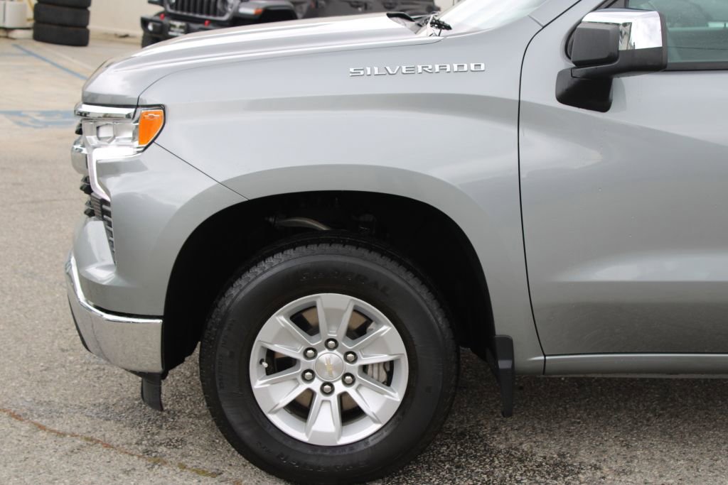 Used 2023 Chevrolet Silverado 1500 LT image 7