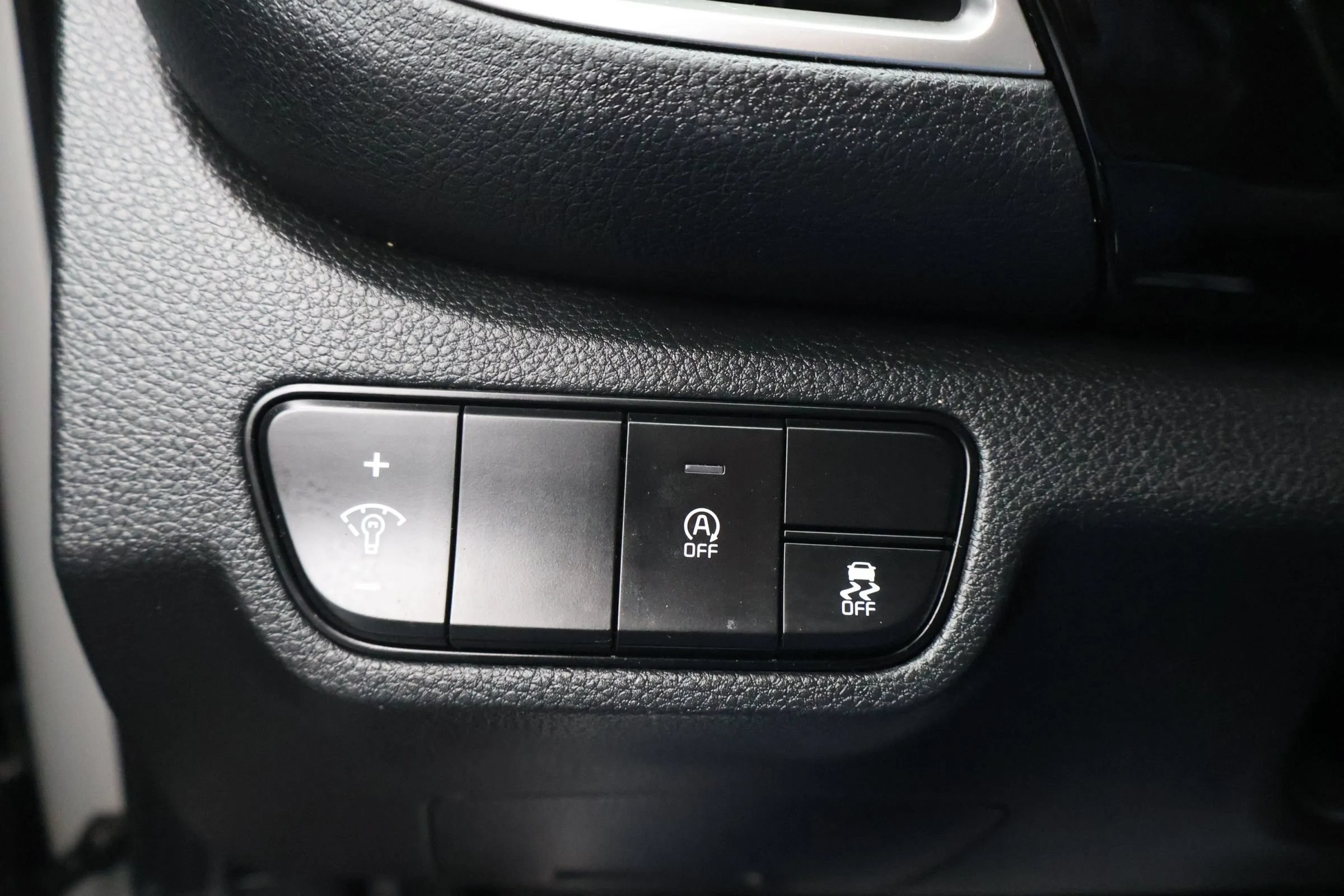 Used 2024 Kia Seltos S AWD/4WD image 19