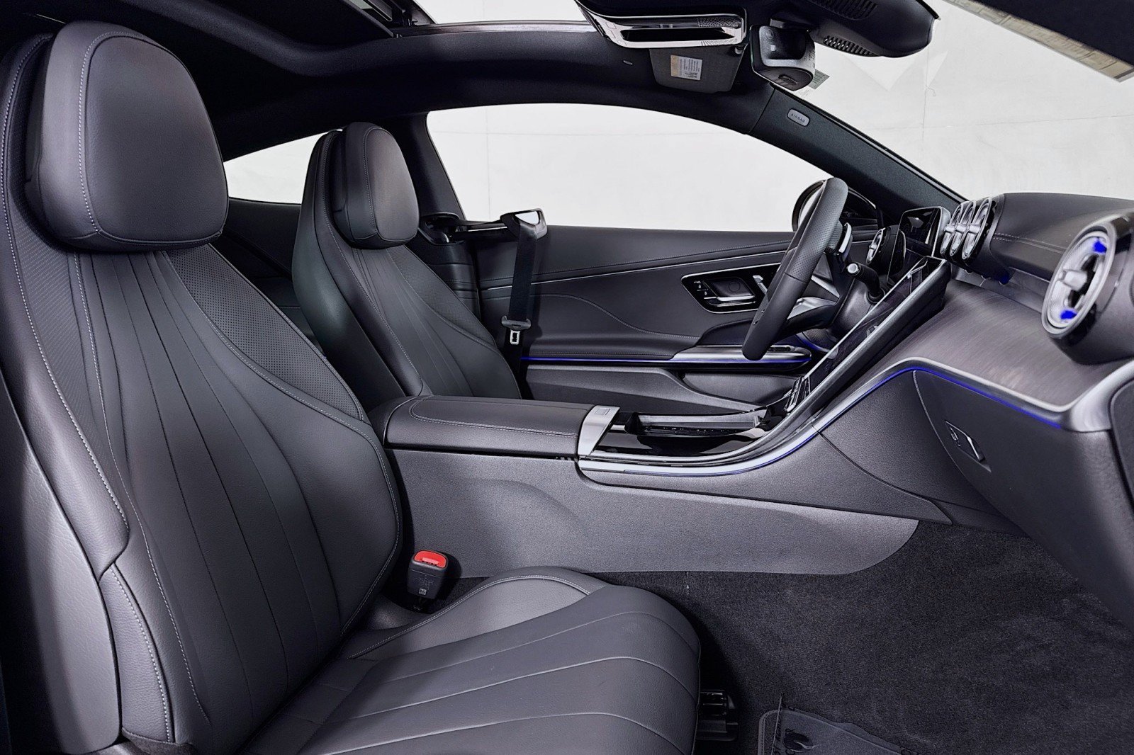 New 2026 Mercedes-Benz CLE 450 4MATIC Coupe image 6