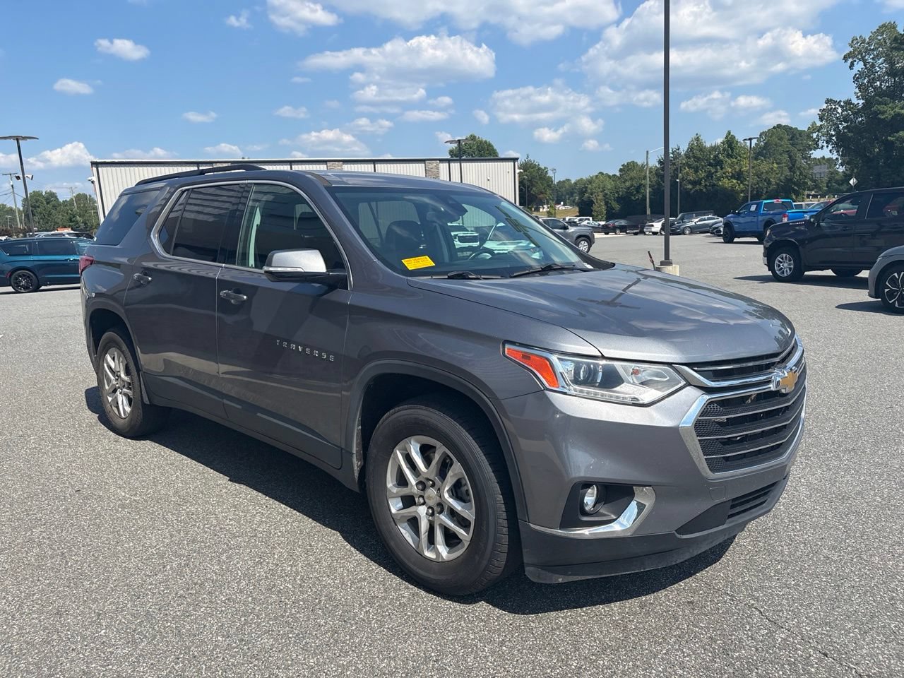 Used 2021 Chevrolet Traverse LT FWD image 9