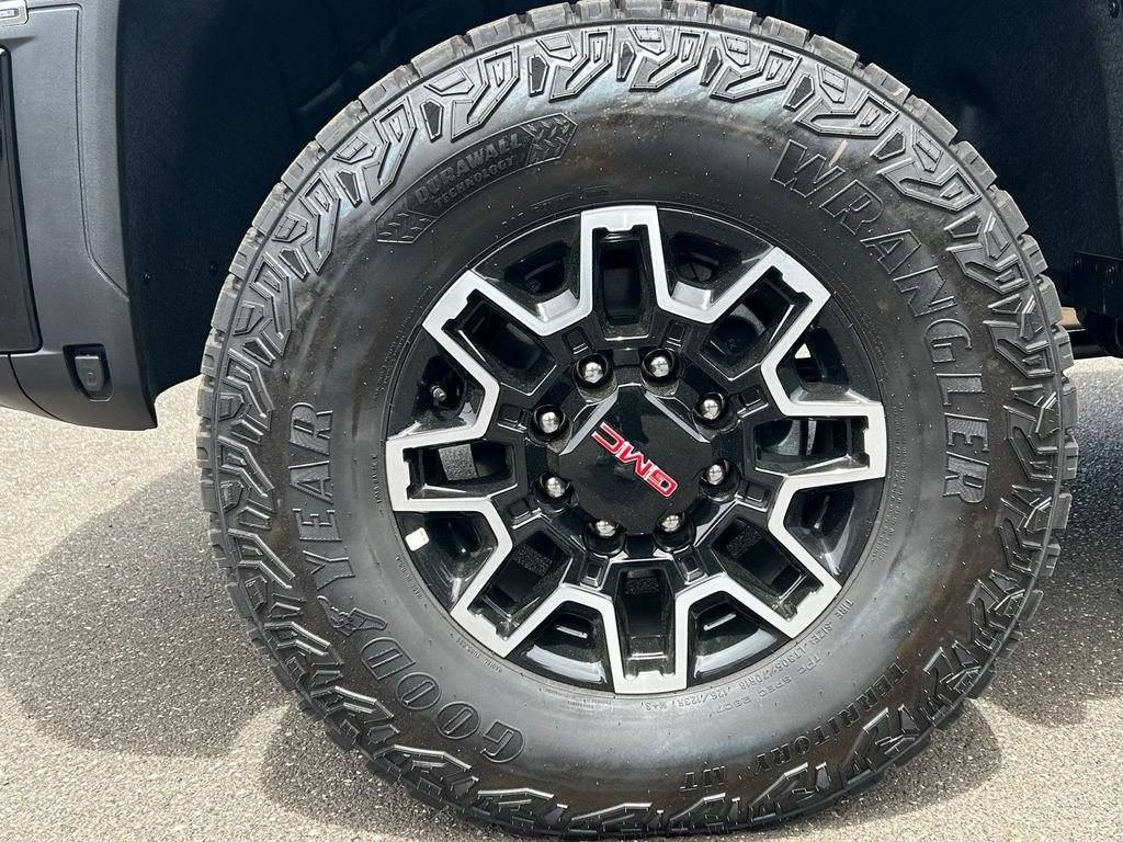 New 2026 GMC Sierra 2500 AT4X AWD/4WD image 9