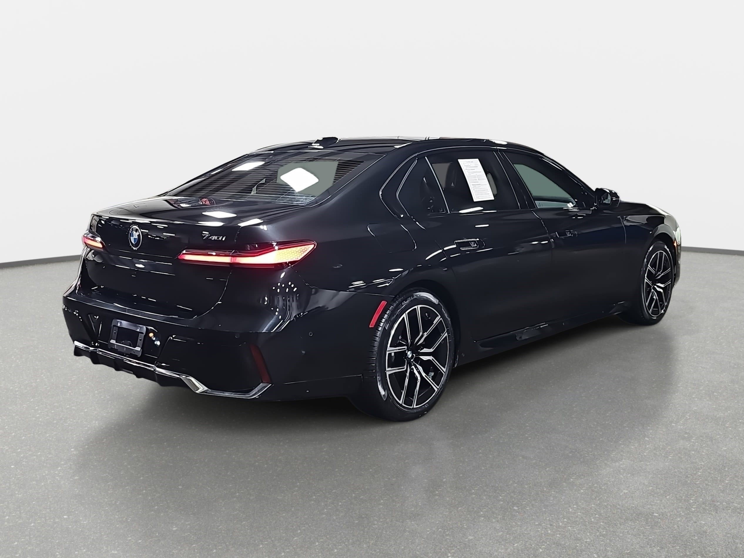 Certified 2023 BMW 740i w/ Executive Package image 6