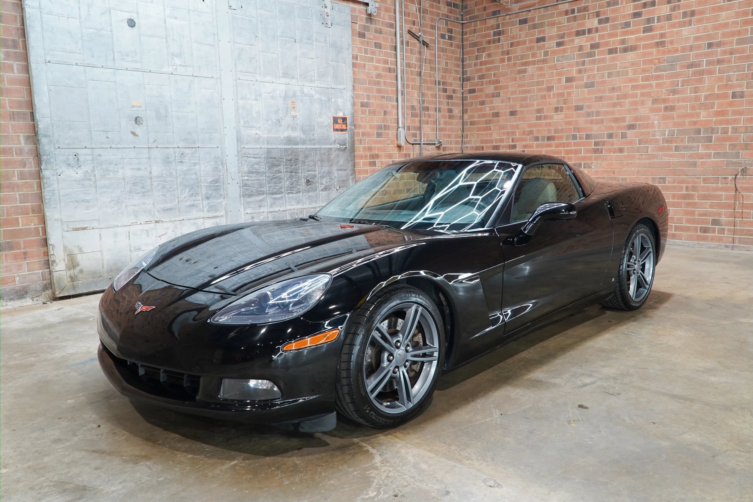 Used 2009 Chevrolet Corvette Coupe w/ Preferred Equipment Group RWD image 7