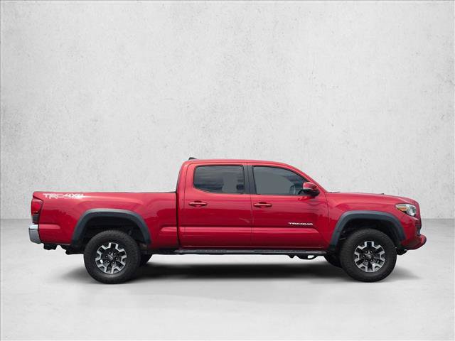 Used 2018 Toyota Tacoma TRD Off-Road AWD/4WD image 4