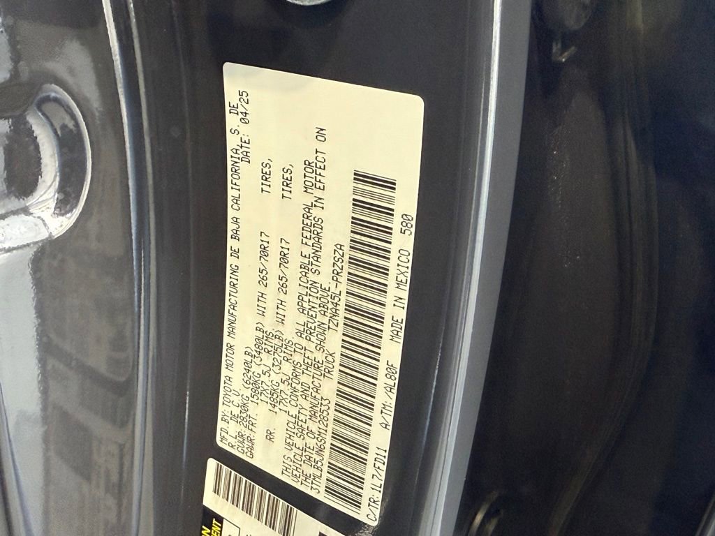 Certified 2025 Toyota Tacoma TRD Off-Road image 34