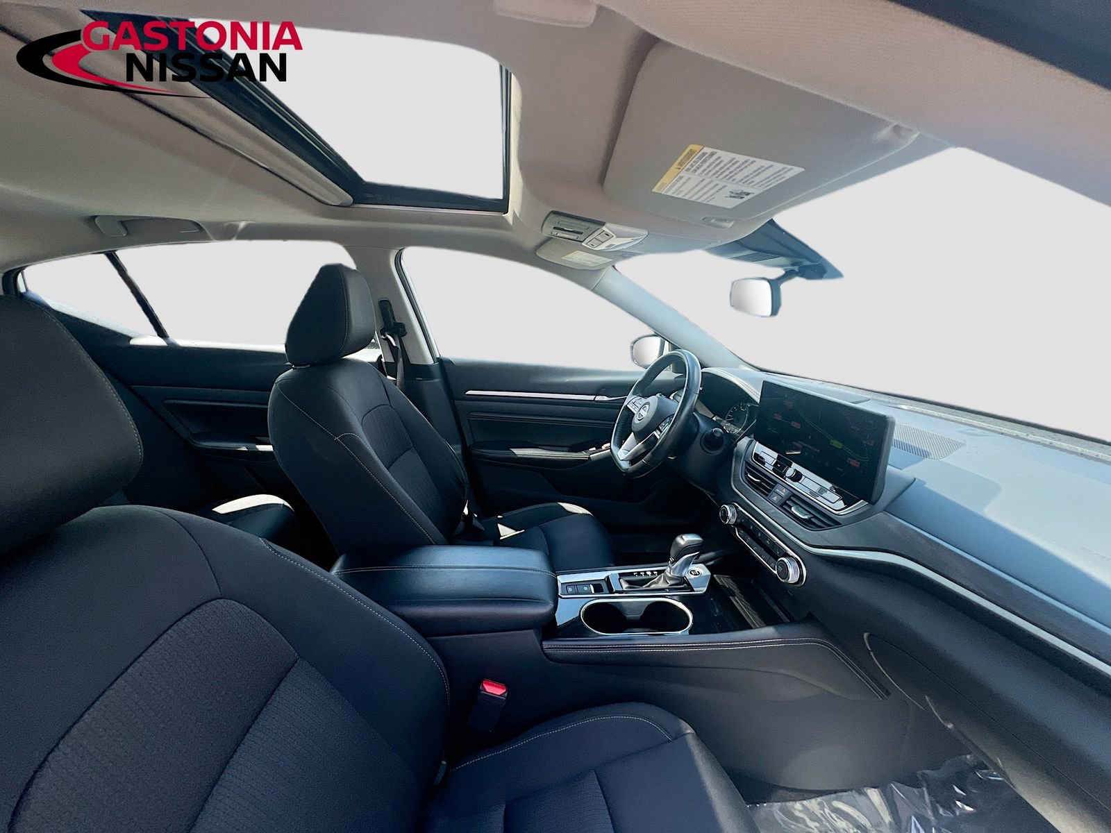 Used 2023 Nissan Altima 2.5 SV w/ SV Premium Package image 37