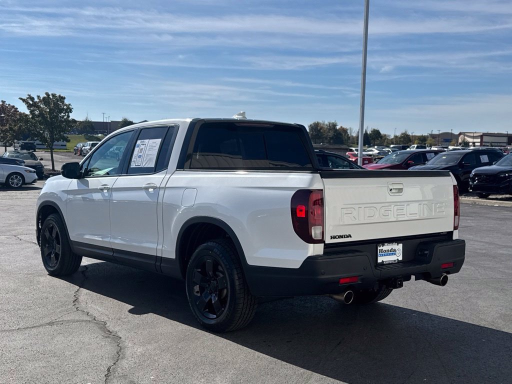 Certified 2024 Honda Ridgeline Black Edition image 5