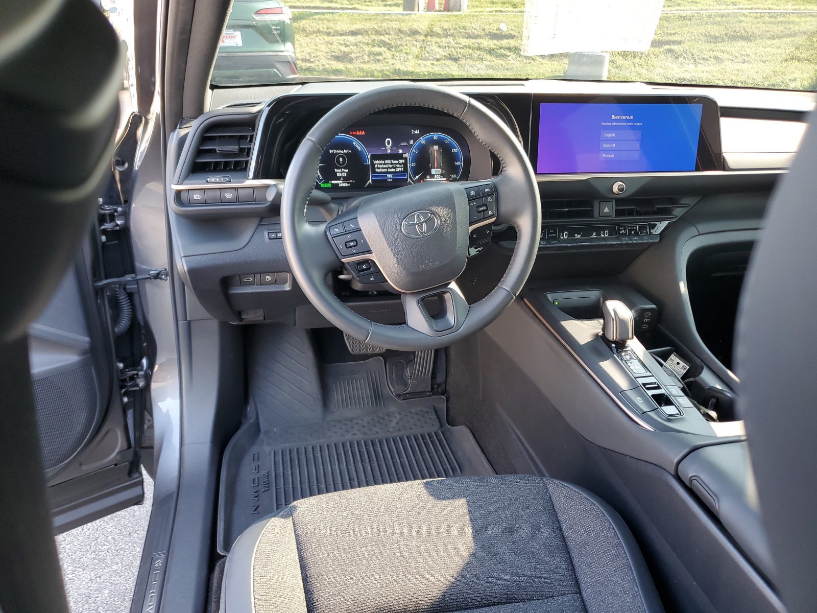 Certified 2023 Toyota Crown AWD/4WD image 11