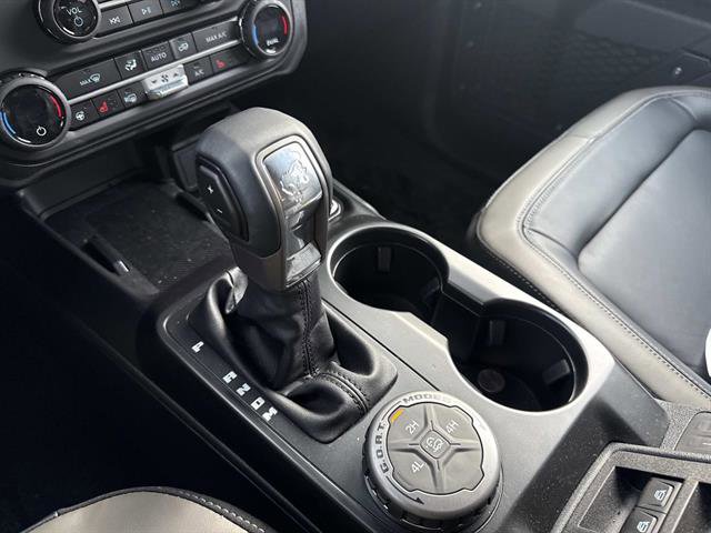Used 2025 Ford Bronco Outer Banks image 24