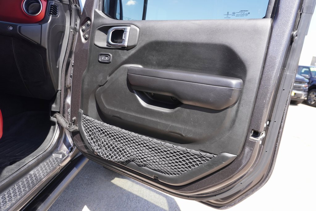 Used 2019 Jeep Wrangler Unlimited Rubicon image 25