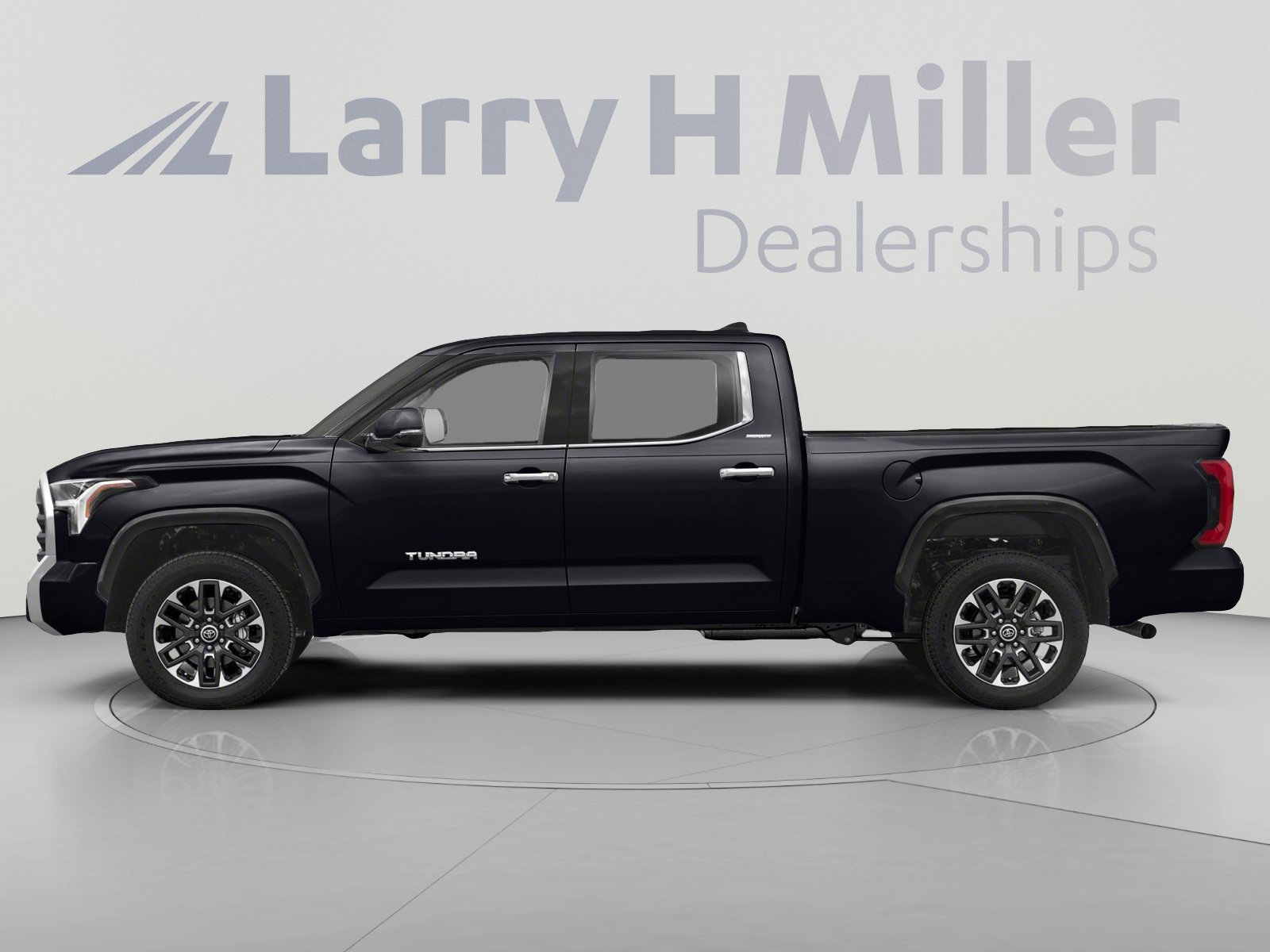 Used 2023 Toyota Tundra Limited w/ TRD Off-Road Package AWD/4WD image 3