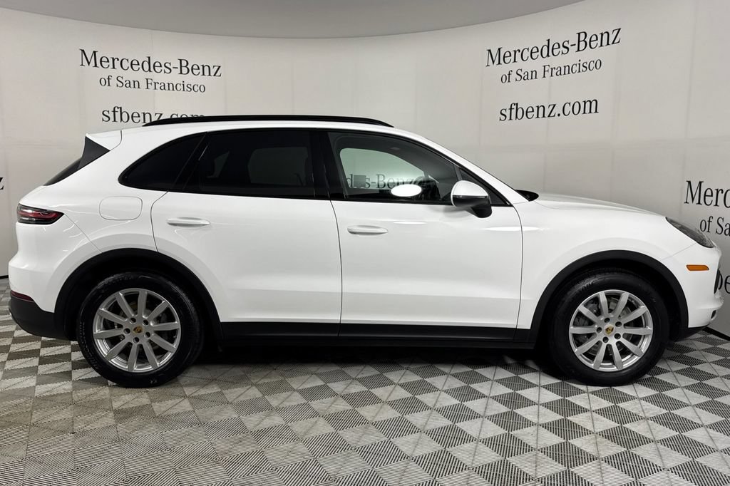 Used 2020 Porsche Cayenne S AWD/4WD image 2