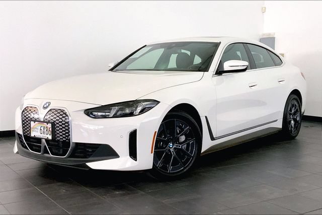 Used 2025 BMW i4 eDrive40 RWD image 1