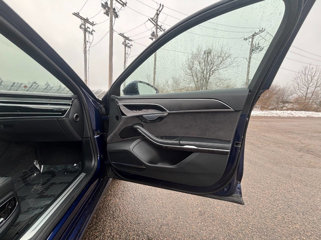 Used 2020 Audi A8 L 4.0T w/ Executive Package image 16