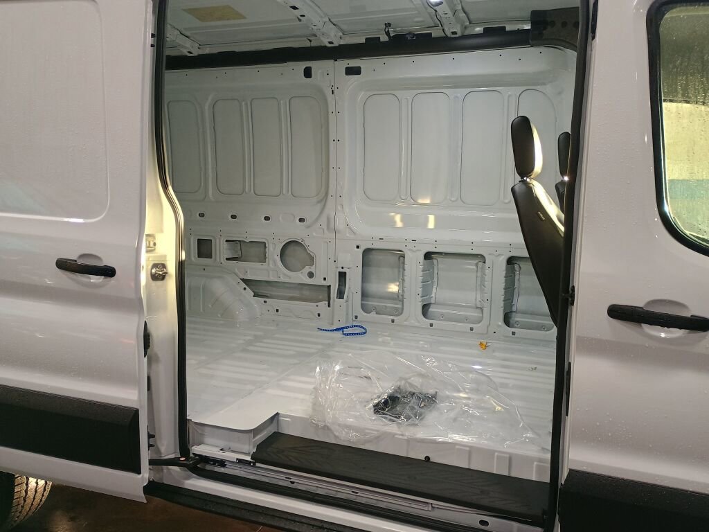 New 2026 Ford Transit 250 148 Medium Roof image 20